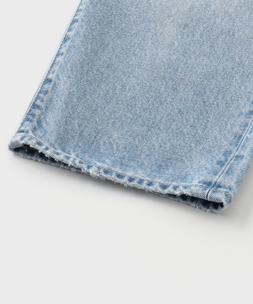 KURO（クロ）の「KURO for FOLL ANDERS ICE WASHED FADED（デニムパンツ・メンズ・ブルー系その他・SMALL/MEDIUM/LARGE）」の5枚目の写真