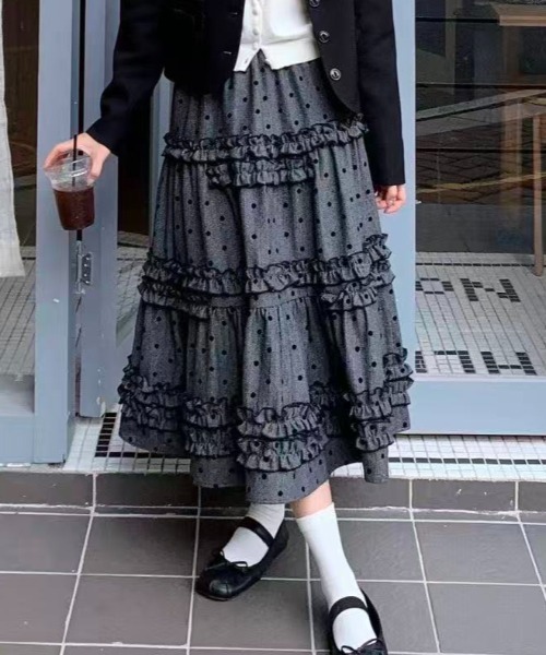 Achic（アシック）の「フリルペチスカート（スカート・レディース・ダークグレー・M）」の3枚目の写真