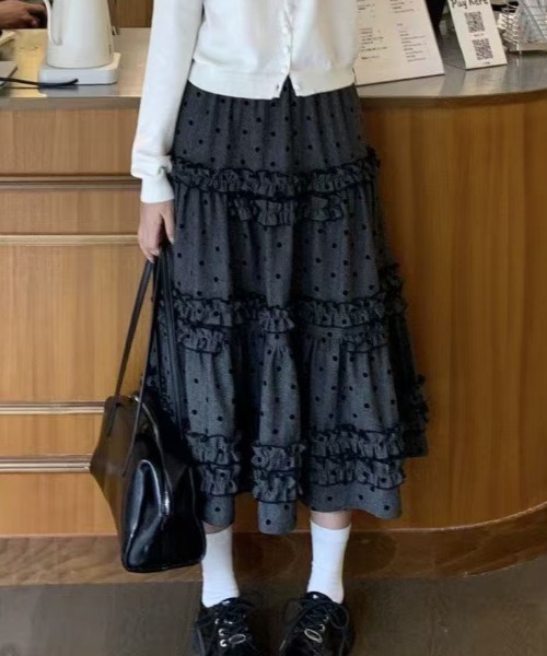 Achic（アシック）の「フリルペチスカート（スカート・レディース・ダークグレー・M）」の6枚目の写真