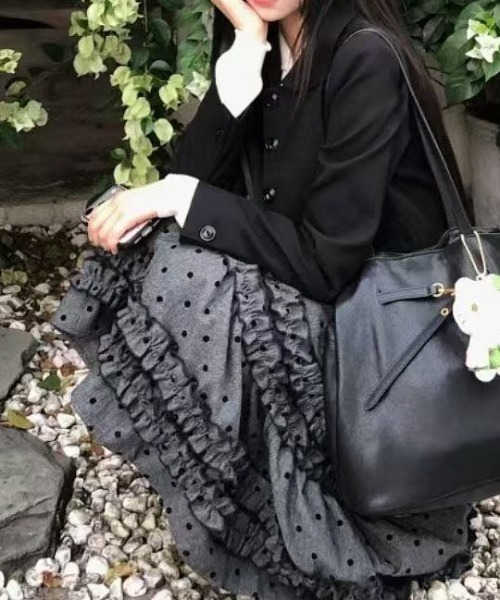 Achic（アシック）の「フリルペチスカート（スカート・レディース・ダークグレー・M）」の16枚目の写真
