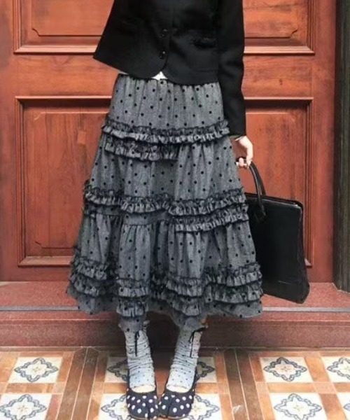 Achic（アシック）の「フリルペチスカート（スカート・レディース・ダークグレー・M）」の17枚目の写真
