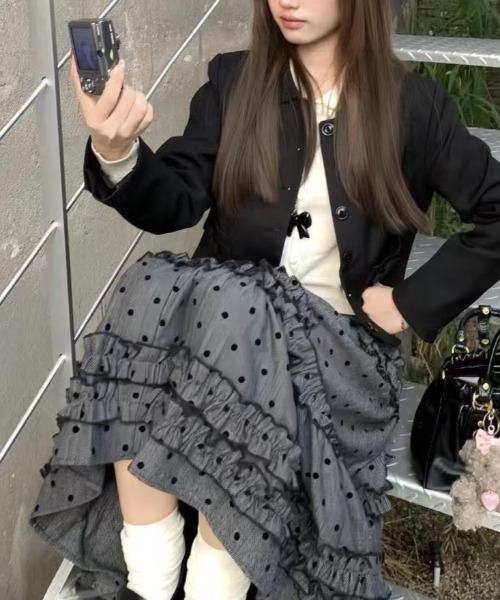 Achic（アシック）の「フリルペチスカート（スカート・レディース・ダークグレー・M）」の9枚目の写真