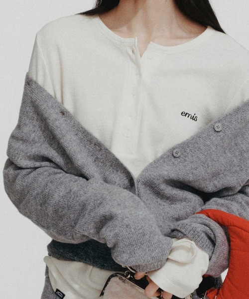 EMIS(イミス)の「HENLEY NECK T-SHIRT(Tシャツ/カットソー・レディース・ブラック/アイボリー・FREE)」の14枚目の写真