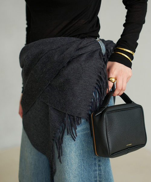 plage(プラージュ)の「MA.AL.BI. / マルビ CASH ストール(ストール/ショール・レディース・ベージュ/ライトグレー/カーキ・FREE)」の8枚目の写真