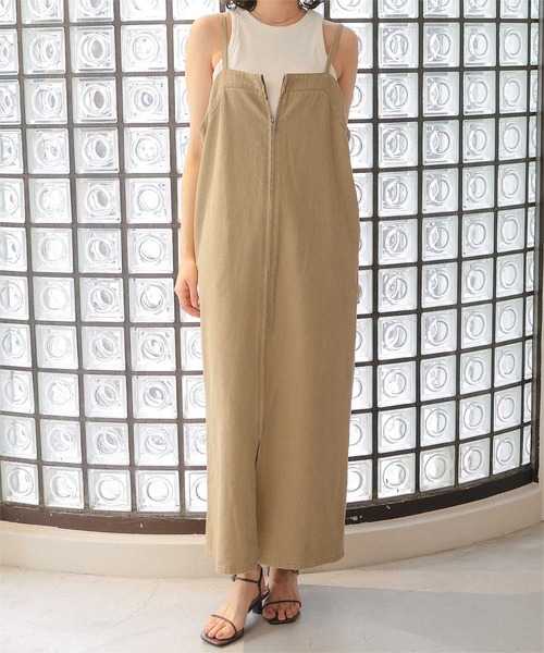 titivate（ティティベイト）の「フロントZIPデザインジャンパースカート（ジャンパースカート・レディース・ベージュ/ブラック/ブルー・S/M/L）」の8枚目の写真