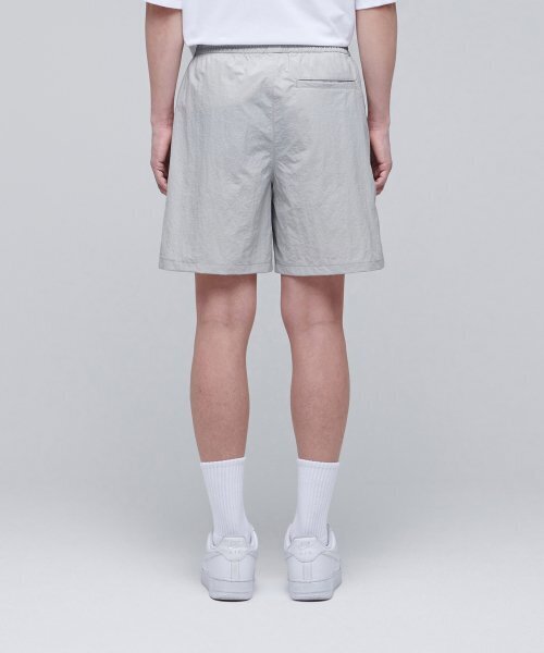 MUSINSA STANDARD（ムシンサスタンダード）の「ナイロンドローストリングトラックショーツ [アッシュグレー]（その他パンツ・メンズ・その他・26）」の3枚目の写真