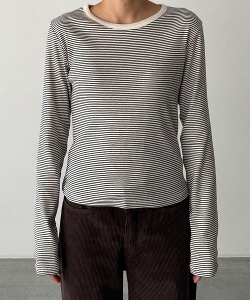 CANAL JEAN(キャナルジーン)の「SLEEK 細ボーダーロングTシャツ(Tシャツ/カットソー・レディース・ブルー/アイボリー/ブラック・ONE SIZE)」の12枚目の写真