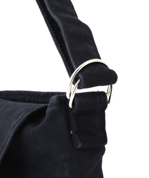 TEMBEA（テンベア）の「TEMBEA COTTON CANVAS（ショルダーバッグ・レディース・ブラック/オリーブ・FREE）」の12枚目の写真