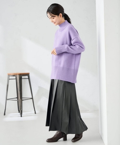 a.v.v(アーヴェヴェ)の「【洗える】レザープリーツスカート(スカート・レディース・チャコールグレー・39)」の8枚目の写真
