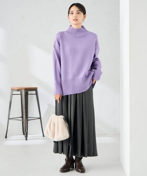 a.v.v(アーヴェヴェ)の「【洗える】レザープリーツスカート(スカート・レディース・チャコールグレー・39)」の9枚目の写真