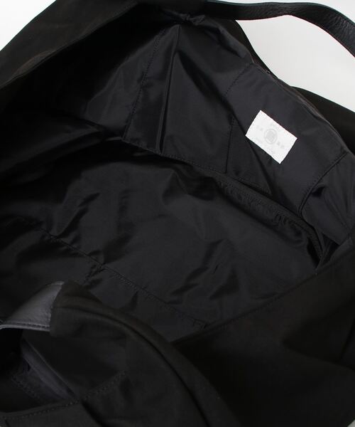 yorozu(ヨロズ)の「(CANNABIS別注) yorozu HAKAMA DRAPE TOTE(111YZ259CN)(トートバッグ・メンズ・ブラック・FREE)」の4枚目の写真