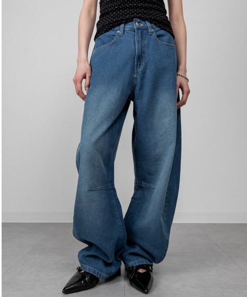 mellomela.(メロメラ)の「バレルレッグデニムパンツ(デニムパンツ・レディース・ブルー/ライトブルー/ブルー系その他3・S/M/L/LL)」の3枚目の写真