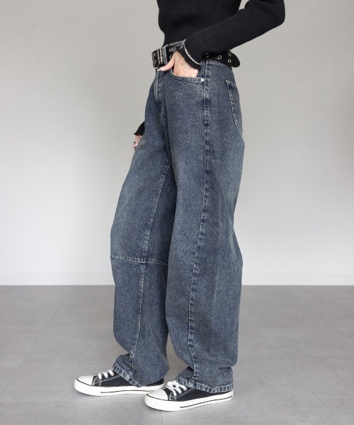 mellomela.(メロメラ)の「バレルレッグデニムパンツ(デニムパンツ・レディース・ブルー/ライトブルー/ブルー系その他3・S/M/L/LL)」の7枚目の写真