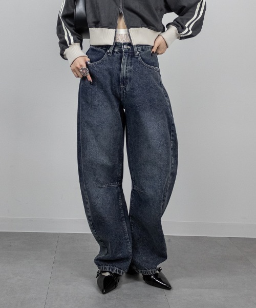 mellomela.(メロメラ)の「バレルレッグデニムパンツ(デニムパンツ・レディース・ブルー/ライトブルー/ブルー系その他3・S/M/L/LL)」の21枚目の写真