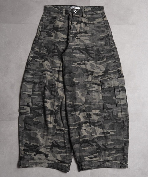1111clothing(ワンフォークロージング)の「迷彩 カモフラージュ バレルレッグ カーゴパンツ / Camouflage Barrel Leg Cargo Pants(カーゴパンツ・メンズ・カモフラージュ・M/L/XL)」の17枚目の写真