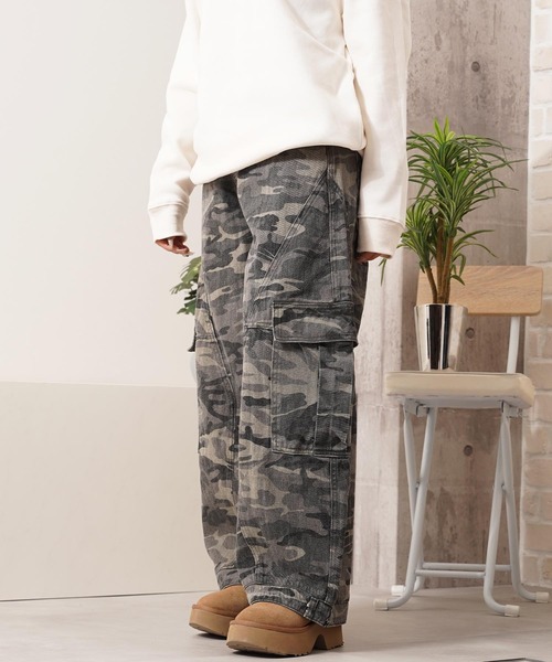 1111clothing(ワンフォークロージング)の「迷彩 カモフラージュ バレルレッグ カーゴパンツ / Camouflage Barrel Leg Cargo Pants(カーゴパンツ・メンズ・カモフラージュ・M/L/XL)」の12枚目の写真