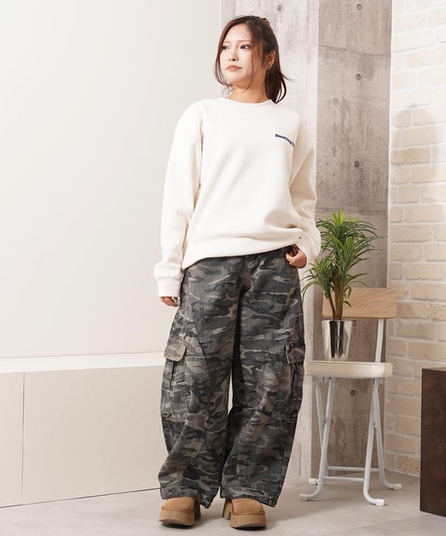 1111clothing(ワンフォークロージング)の「迷彩 カモフラージュ バレルレッグ カーゴパンツ / Camouflage Barrel Leg Cargo Pants(カーゴパンツ・メンズ・カモフラージュ・M/L/XL)」の15枚目の写真