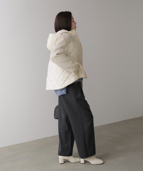 Bou Jeloud（ブージュルード）の「ドッキングフーディブルゾン（ブルゾン・レディース・ブラック/グレイッシュベージュ/アイボリー・38）」の7枚目の写真