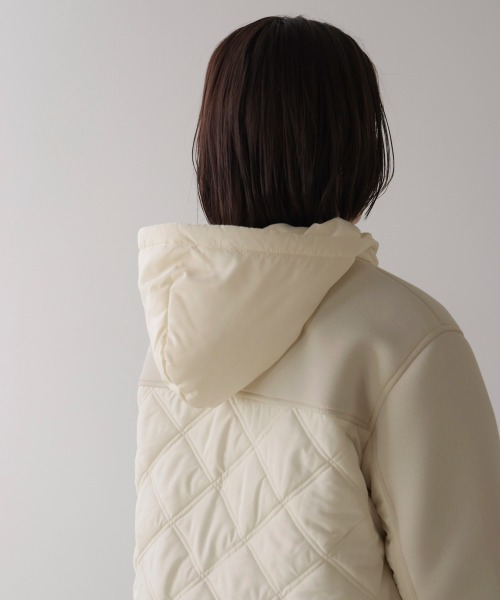 Bou Jeloud（ブージュルード）の「ドッキングフーディブルゾン（ブルゾン・レディース・ブラック/グレイッシュベージュ/アイボリー・38）」の17枚目の写真