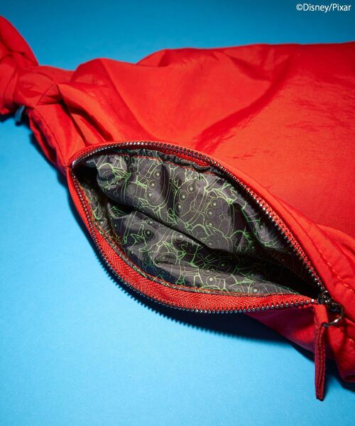 AMERICAN HOLIC（アメリカンホリック）の「【PIZZA PLANET】トライアングルBAG（エコバッグ/サブバッグ・レディース・レッド/ブラック・FREE）」の13枚目の写真