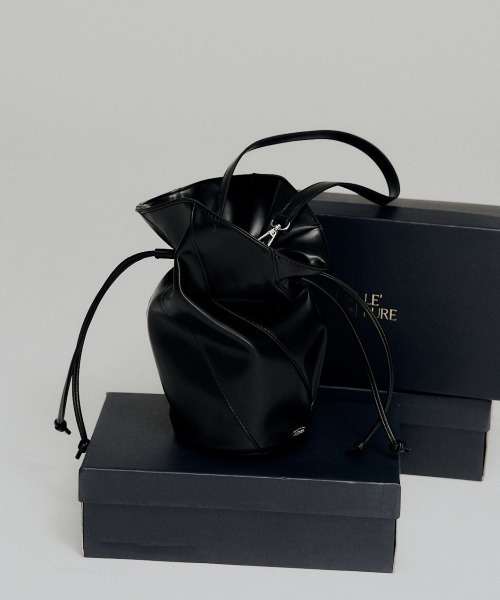 LE'RURE(リルアー)の「Flower vase bag(ハンドバッグ・レディース・バーガンディー/グレー/ブラック・FREE)」の2枚目の写真