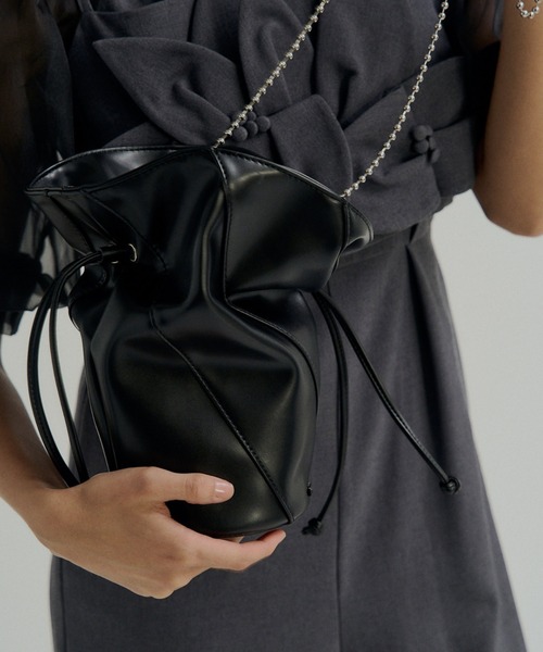LE'RURE(リルアー)の「Flower vase bag(ハンドバッグ・レディース・バーガンディー/グレー/ブラック・FREE)」の9枚目の写真