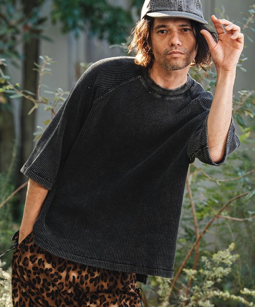 CAMBIO(カンビオ)の「mt10154- Snow Wash Big Waffle Raglan Short Sleeve Tee スノーウォッシュビックワッフルTシャツ(CMP-261-004)(Tシャツ/カットソー・メンズ・ネイビー/グレイッシュベージュ/ブラック・L/M/S)」の17枚目の写真