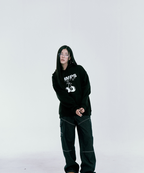BORN CHAMPS（ボーンチャンプス）の「本8トリ裏起毛フードパーカーB24FT06BK（パーカー・レディース・その他・LARGE/SMALL/MEDIUM）」の6枚目の写真