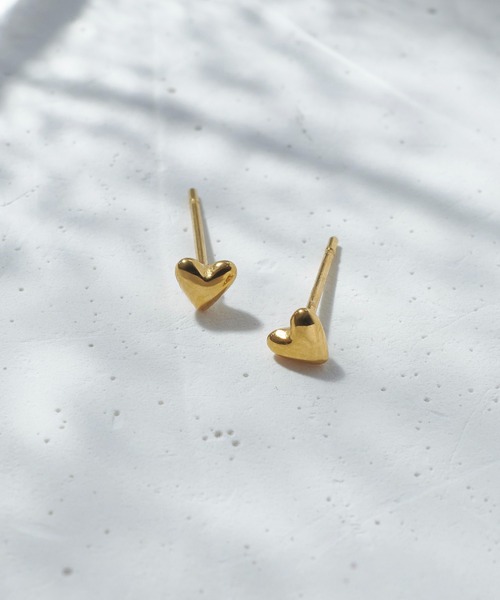 GOLDY(ゴールディ)の「【金属アレルギー軽減】プチ ハート ステンレス ピアス(ピアス(両耳用)・レディース・ゴールド/シルバー・FREE)」の1枚目の写真