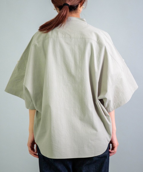 Yarmo（ヤーモ）の「[Yarmo] Vintage Finish Cotton Roll Up Sleeve Boxy Shirts（シャツ/ブラウス・レディース・ホワイト/グレー・FREE）」の13枚目の写真