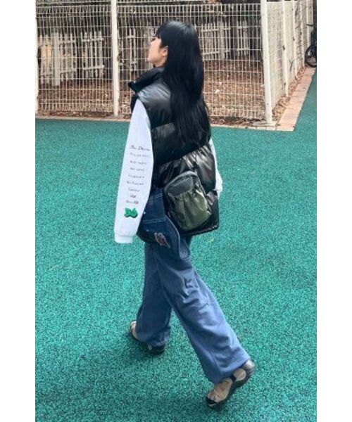 APOSTROPHE COMMA(アポストロフィコンマ)の「グロッシーツーウェイパディングベスト(ブラック)(ダウンベスト・メンズ・その他・LARGE/MEDIUM/SMALL)」の10枚目の写真