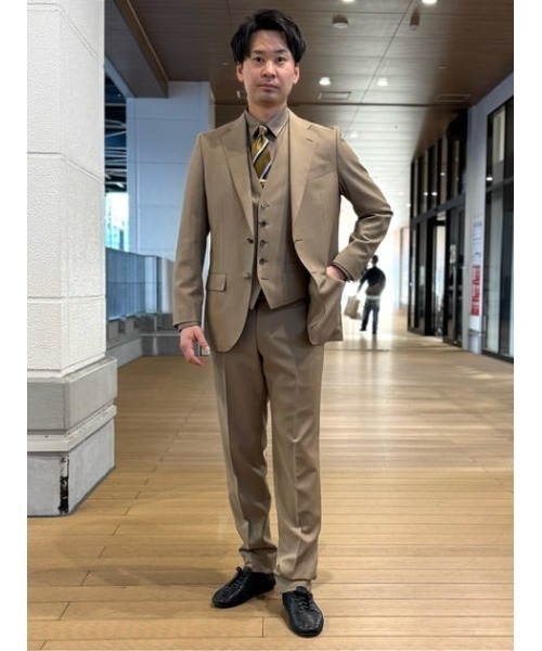 Perfect Suit FActory（パーフェクトスーツファクトリー）の「アニメ『ジョジョの奇妙な冒険 スターダストクルセイダース』セットアップジャケット【DIO】（スーツジャケット・メンズ・ベージュ・3L/LL/L/M/S/SS）」の16枚目の写真