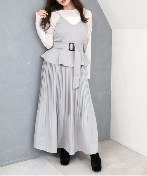 CECIL McBEE(セシルマクビー)の「バイカラーキャミワンピース チュールシャーリングTセット(ワンピース・レディース・グレー/ブラック・MEDIUM)」の1枚目の写真