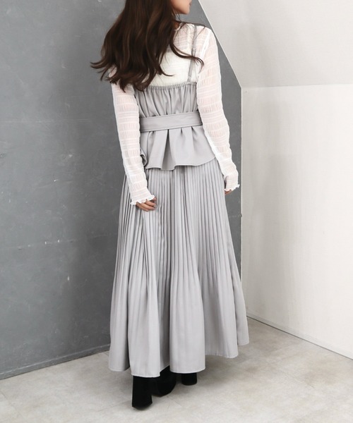 CECIL McBEE(セシルマクビー)の「バイカラーキャミワンピース チュールシャーリングTセット(ワンピース・レディース・グレー/ブラック・MEDIUM)」の10枚目の写真