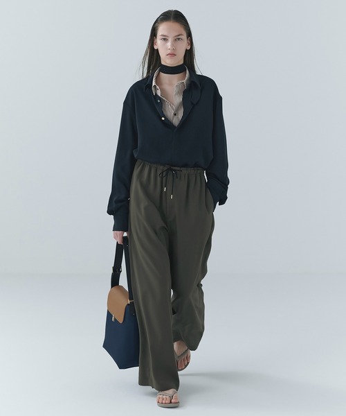 CULLNI(クルニ)の「Dry Stretch Cloth Extra Wide Drawstring Pant(スラックス・メンズ・ネイビー/ブラウン/ブラック・2/1/0)」の6枚目の写真