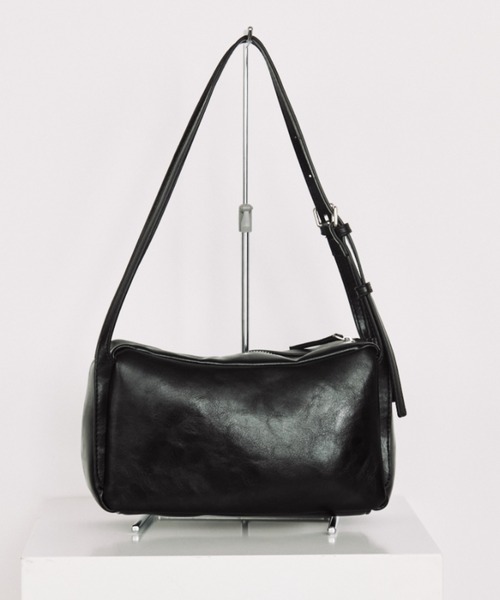 arholiday.standard(エーアールホリデースタンダード)の「2way square double strap shoulder bag / 2wayスクエアダブルストラップショルダーバッグ(ショルダーバッグ・レディース・キャメル/ブラック・FREE)」の3枚目の写真