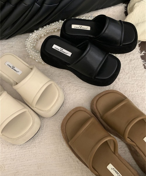 Jewelobe(ジュエローブ)の「シンセティックレザー×スエードタッチ厚底サンダル(サンダル・レディース・アイボリー/ブラウン/ブラック・XL/L/M/S)」の17枚目の写真