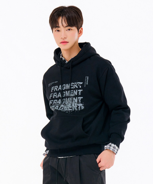 CHASECULT（チェイスカルト）の「男性 起毛 グラフィック フードパーカー - ブラック（パーカー・メンズ・ブラック・100/105/95）」の3枚目の写真