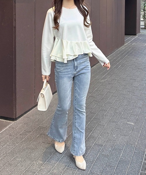 SOELA(ソエラ)の「【INGNI SOELA】アシメ異素材ペプラムトップス/WEB限定(Tシャツ/カットソー・レディース・ブラック/オフホワイト・FREE)」の6枚目の写真