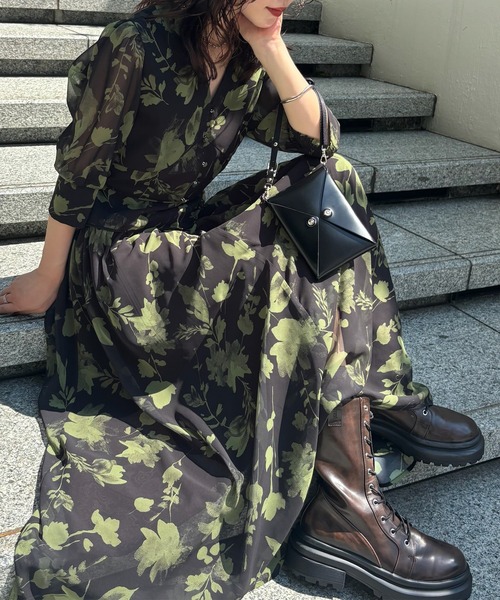 Ameri（アメリ）の「GRAINY FLOWER CHIFFON DRESS（ドレス・レディース・アイボリー/ブラック・SMALL/MEDIUM）」の14枚目の写真