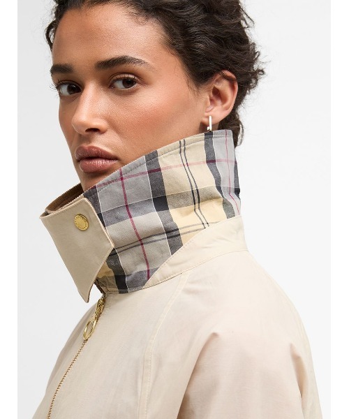 Barbour(バブアー)の「【SPEY / スペイ】 シャワープルーフジャケット(レディース)(ブルゾン・レディース・オリーブ/クリーム/ネイビー・8/10/12)」の9枚目の写真