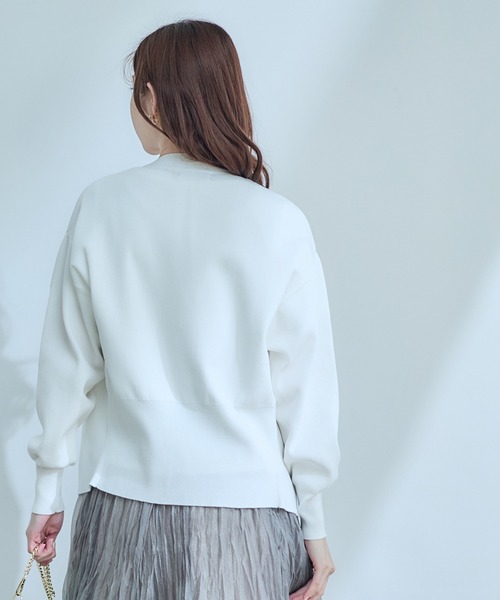 12Twelve Agenda(トゥエルブ アジェンダ)の「Vネックゆるニットカーディガン(カーディガン/ボレロ・レディース・ネイビー/イエロー/オフホワイト・M)」の13枚目の写真
