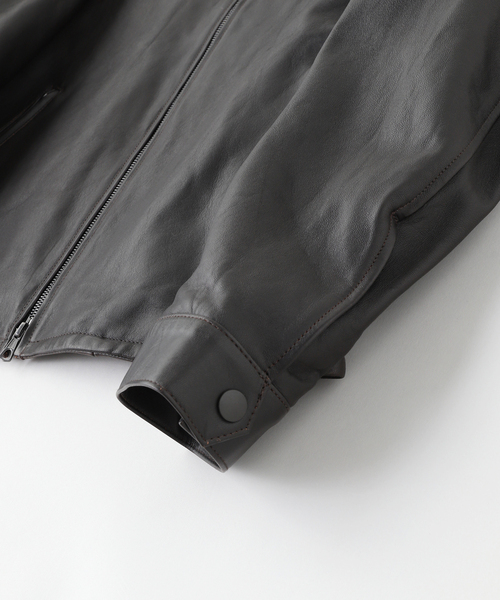 EDIFICE（エディフィス）の「ラム アンティーク レザー ジャケット（ブルゾン・メンズ・ブラック・LARGE/MEDIUM）」の9枚目の写真