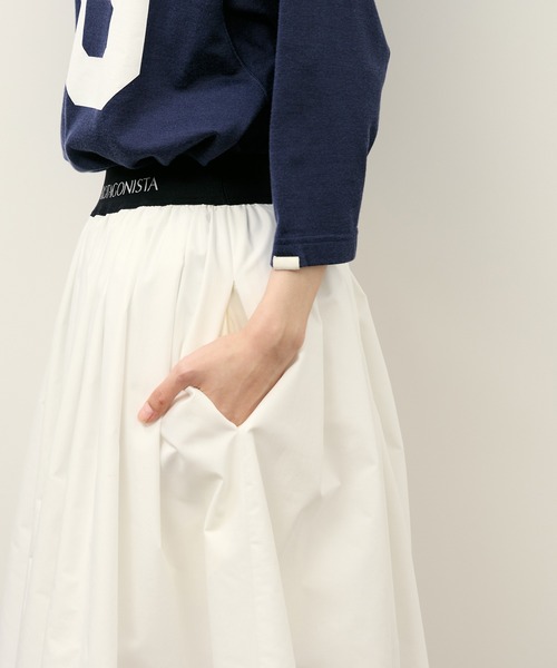 PROTAGONISTA（プロタゴニスタ）の「【PROTAGONISTA for ADAM ET ROPE'】別注 ボリュームSK（スカート・レディース・ブラック/ホワイト・FREE）」の7枚目の写真