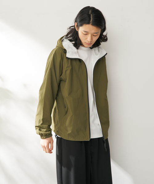 B.C STOCK（ベーセーストック）の「AIR-CORE リバーシブルダンボールパーカー（ブルゾン・メンズ・カーキ/アイボリー/ブルー系その他・MEDIUM/LARGE）」の2枚目の写真