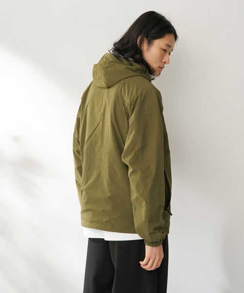 B.C STOCK（ベーセーストック）の「AIR-CORE リバーシブルダンボールパーカー（ブルゾン・メンズ・カーキ/アイボリー/ブルー系その他・MEDIUM/LARGE）」の17枚目の写真