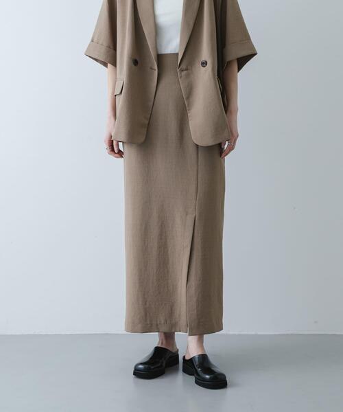 SENSE OF PLACE by URBAN RESEARCH(センスオブプレイスバイアーバンリサーチ)の「『一部WEB限定』『UR TECH DRYLUXE』リネンライクスリットタイトスカート(スカート・レディース・ベージュ/ブラック/ライトベージュ/チャコールグレー・X-SMALL/SMALL/MEDIUM/LARGE/TALL)」の3枚目の写真