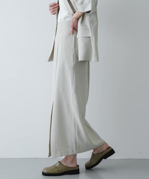 SENSE OF PLACE by URBAN RESEARCH(センスオブプレイスバイアーバンリサーチ)の「『一部WEB限定』『UR TECH DRYLUXE』リネンライクスリットタイトスカート(スカート・レディース・ベージュ/ブラック/ライトベージュ/チャコールグレー・X-SMALL/SMALL/MEDIUM/LARGE/TALL)」の21枚目の写真