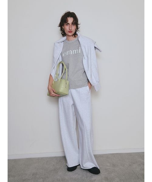 emmi(エミ)の「【ONLINE限定カラーあり】eco emmiロゴTシャツ/UVカット(Tシャツ/カットソー・レディース・ホワイト/ライトブルー/ベージュ/グレー/ピンク/ライム/イエロー/ダークネイビー・F)」の10枚目の写真