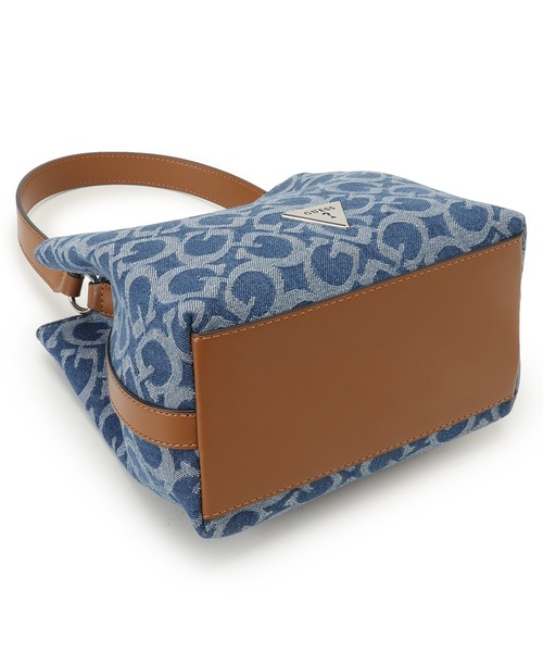 Guess(ゲス)の「WELLS Crossbody Bucket ショルダーバッグ バケットバッグ(ショルダーバッグ・レディース・インディゴブルー・ONE SIZE)」の5枚目の写真
